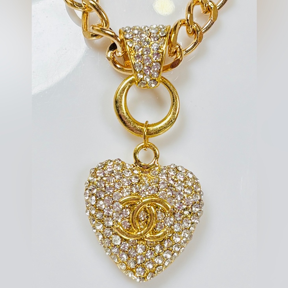 A-1FN-12: NECKLACE: Gold-Tone Heart Pendant w/Rhinestones, NWOT - Picture 5 of 11